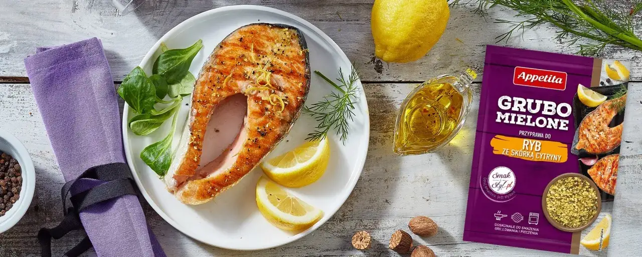 Grillowany łosoś z cytryną i ziołami. Opakowanie przyprawy 